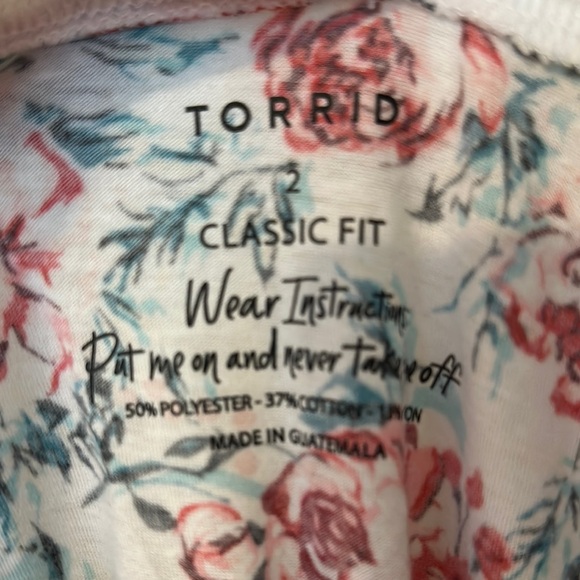 Torrid Cream Tank Top Floral Design - Picture 3 of 4
